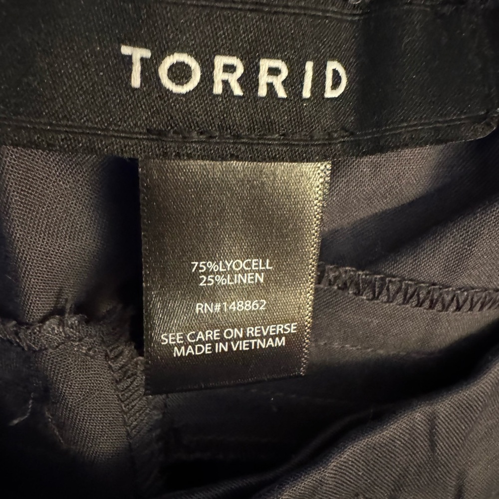Women's Barrel Leg Cargo pants - Picture 5 of 5